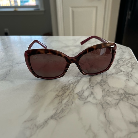 Maui Jim sunglasses - Picture 2 of 4